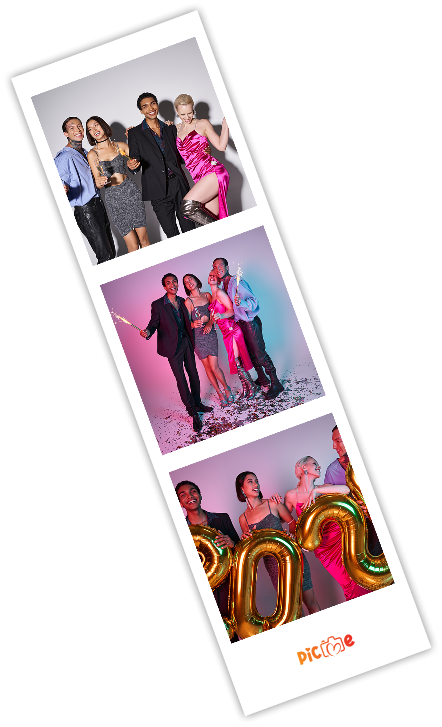 Filmstrip met drie foto's van een groep mensen in feestelijke kledij op verschillende gekleurde achtergronden met gouden ballonnen.
