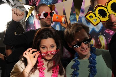 Wat kost een photobooth huren? (En waarom de goedkoopste niet altijd de beste keuze is)