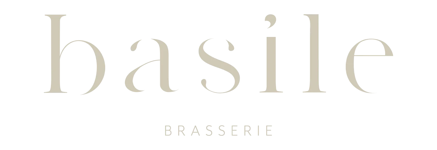 Logoafbeelding van Braserie Basile in beige lettering op witte achtergrond.