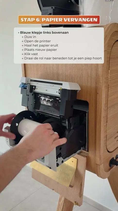 Nieuwe papierrol plaatsen