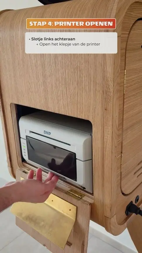 Klepje van de printer openen